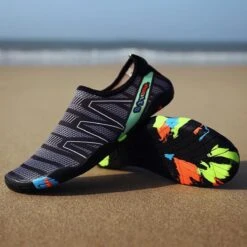 Nixnix - Waterschoenen - Maat 40 - Aquaschoenen - Strandschoenen - Antislip - Schoenen Voor Zwembaden En Strand - Volwassenen En Kinderen - Beschermt Tegen Grof Zand Scherpe Stenen En Dieren Onder Water - Unisex -Watersporten Winkel 1200x1200 160