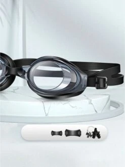 Cynergie - Zwem Accessoires - 6 Delig - Badmuts - Zwembril - Neusklem Zwemmen - Neusknijper - Duikbril - Met Opbergdoosje - Zwembrillen Volwassenen En Kinderen -Watersporten Winkel 902x1200